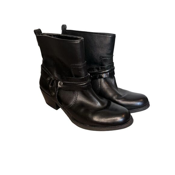 Antonio Melani Short Harness Boots - Picture 1 of 9
